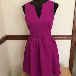 Everly v slit sleeveless dress. Size small